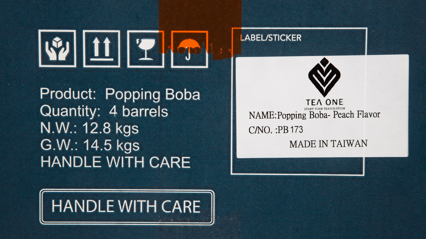 Close-up of TEA ONE Peach Popping Boba carton label – flavor, quantity and weight information.