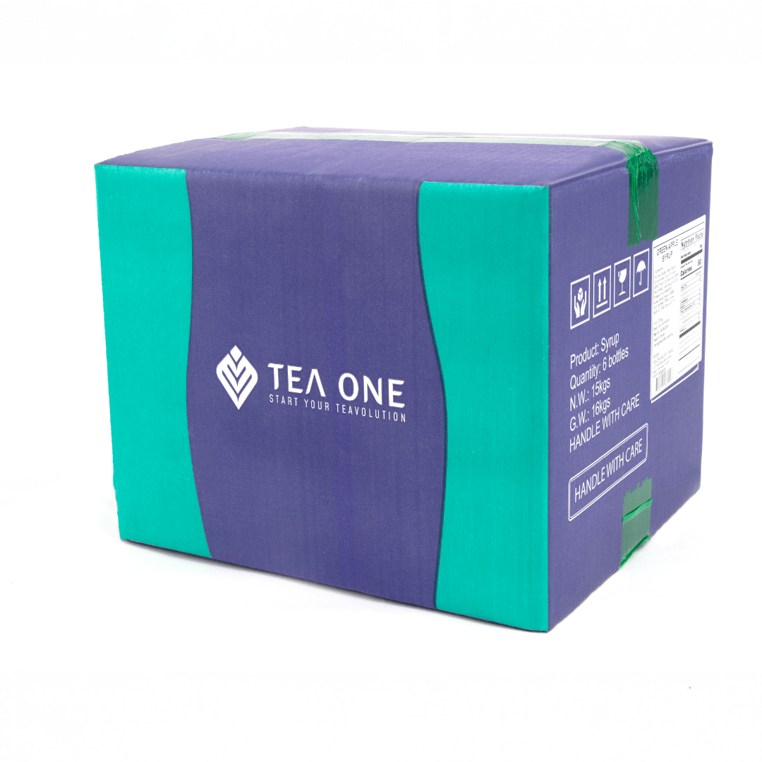 Carton containing 6 bottles of TEA ONE Green Apple Syrup (6 × 2.5 kg) for bulk orders.