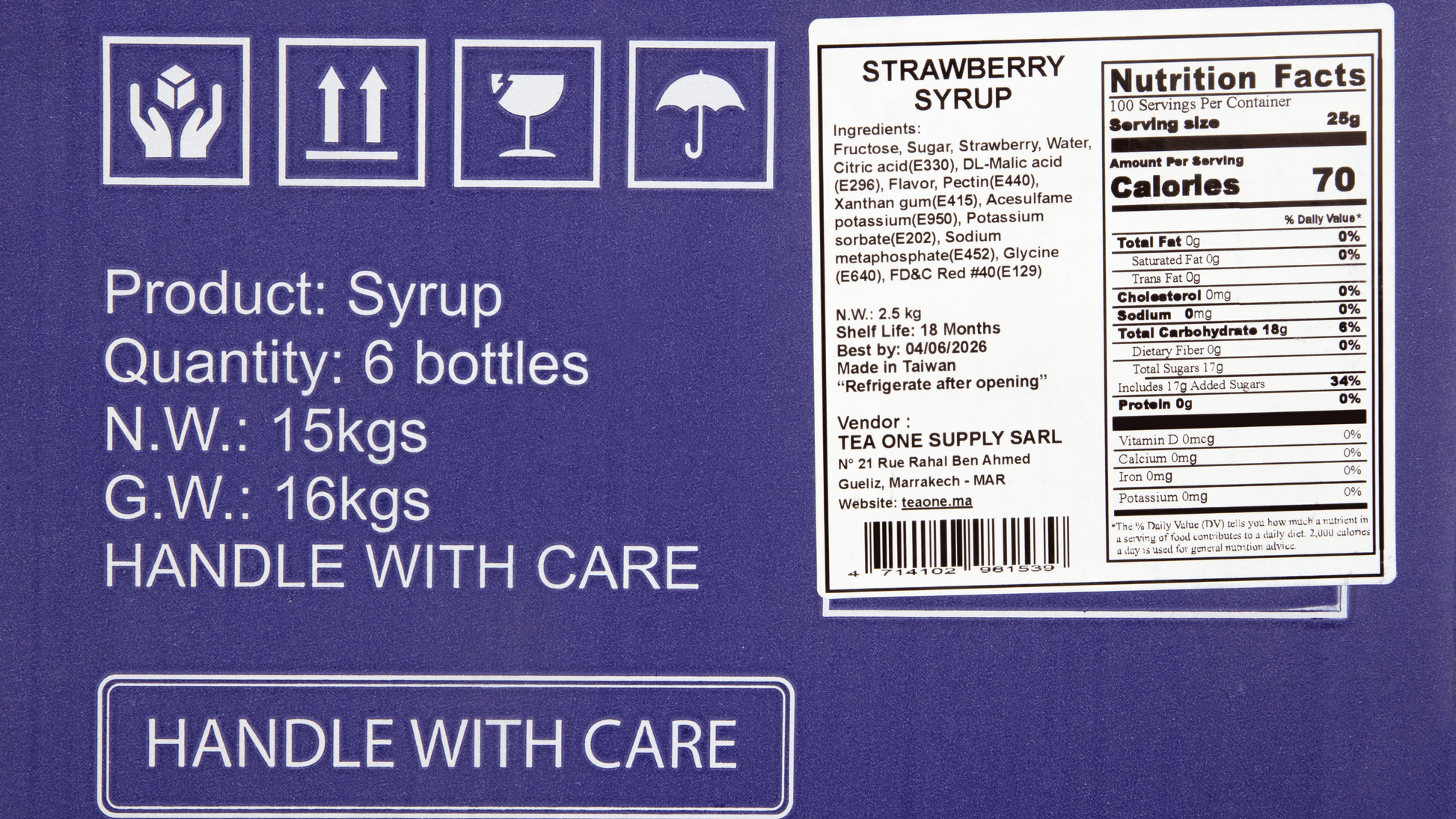 Side label on TEA ONE Strawberry Syrup box displaying 6 × 2.5 kg contents, ingredients and storage information.
